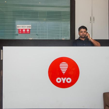 Oyo4083阿尔法大酒店 孟买 外观 照片