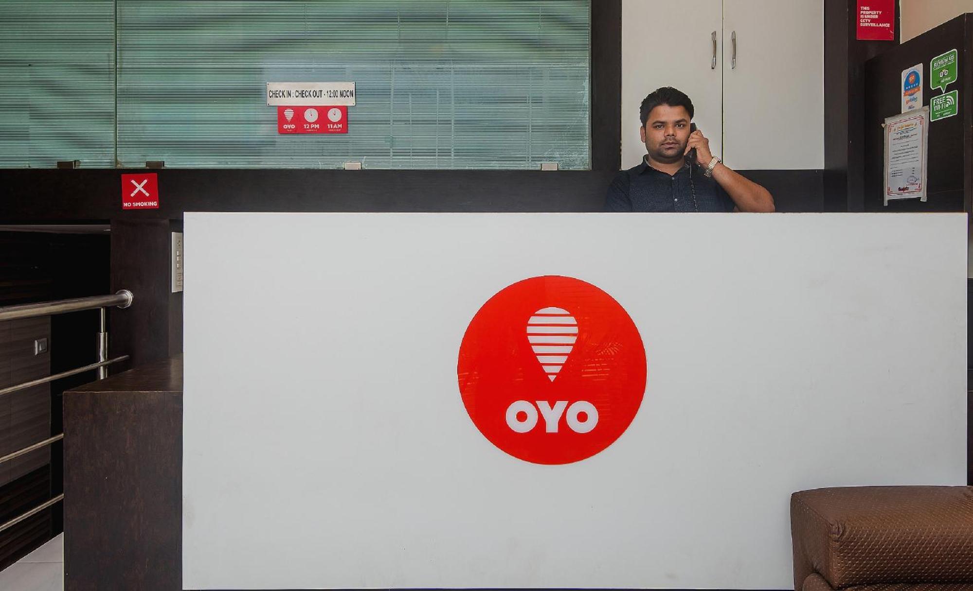 Oyo4083阿尔法大酒店 孟买 外观 照片